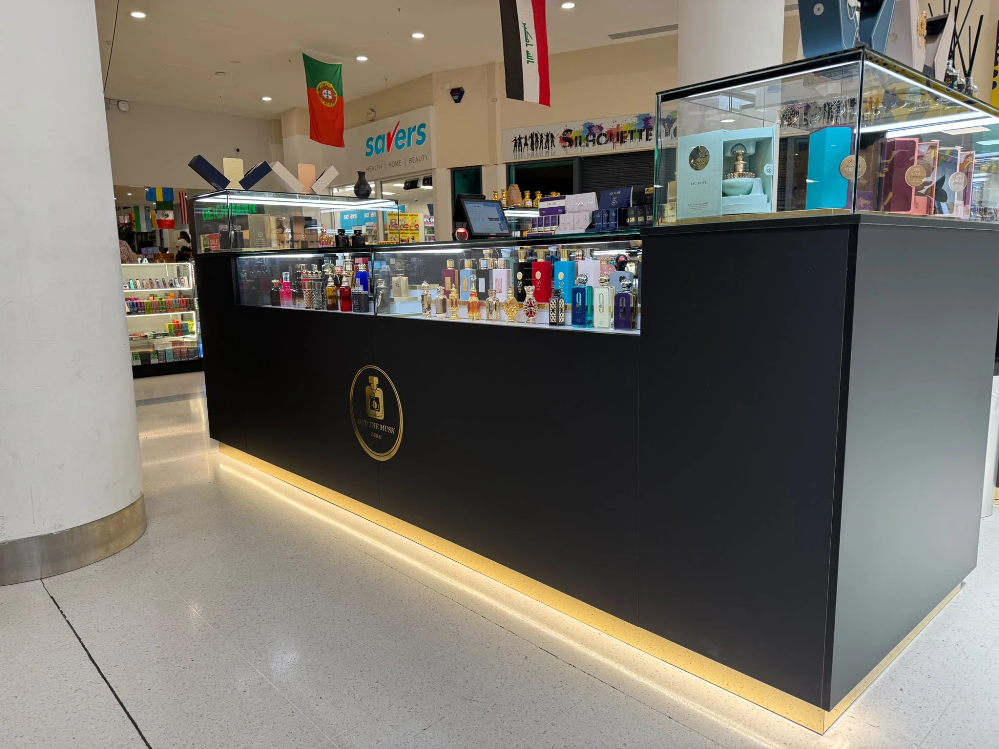 Oud The Musk kiosk — UK shopping centre